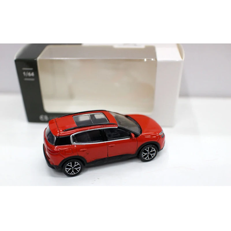 1:64 Scale Diecast Citroen C5 Model for Collectors 5 1:64 Scale Diecast Citroen C5 Model for Collectors - Image 5