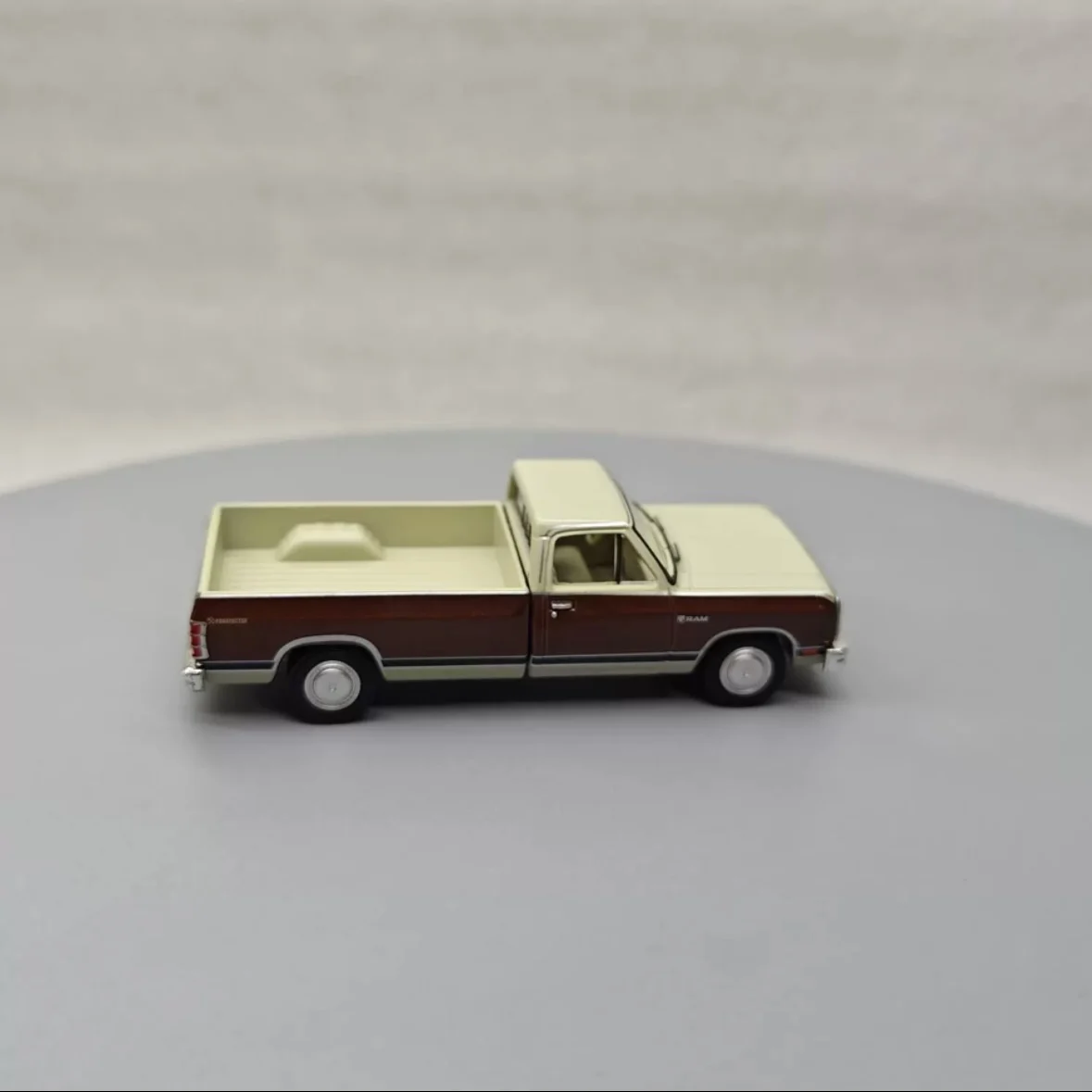 1982 Dodge Ram D-150 Explorer Diecast Model 3 1982 Dodge Ram D-150 Explorer Diecast Model - Image 3