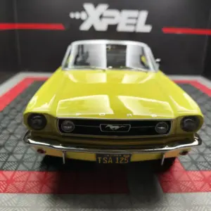 Vintage 1965-66 Ford Mustang 1:18 Die-Cast Model 13 S558ba8039b5c42e8bbdc9084a6744e32B