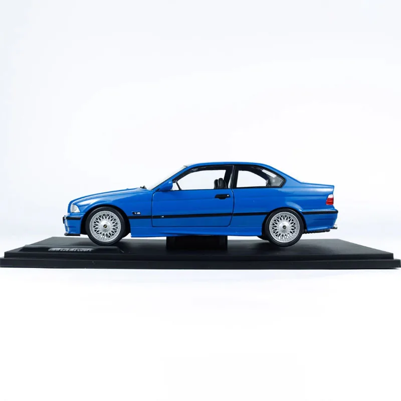 Vibrant Blue 1:18 BMW E36 M3 Diecast Model 6 Vibrant Blue 1:18 BMW E36 M3 Diecast Model - Image 6