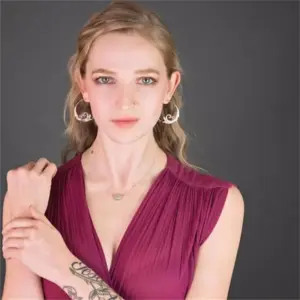 Vintage Sea Wave Hoop Earrings for Women 10 S562f3f2fd4f14e3981b4a54a2b172f99V