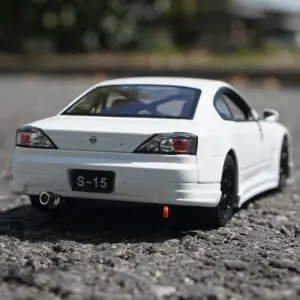 Welly Nissan Silvia S15 Diecast Model 1:24 Scale 10 S567871bbfabf4763b2882ce9e20bdc31g