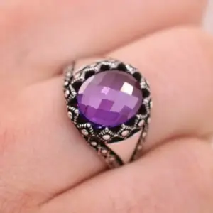 Vintage Black Men's Ring with Purple Zircon 7 S5722e3b80e7842da88dcf4a3ae5a321d4