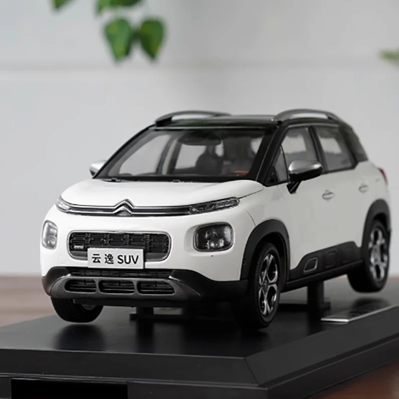 Vibrant Orange Citroen C4 Aircross Scale Model 3 Vibrant Orange Citroen C4 Aircross Scale Model - Image 3