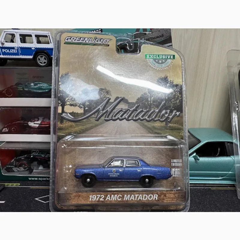 Vintage Ford Taxi Charger Diecast Model 1:64 Scale 10 Vintage Ford Taxi Charger Diecast Model 1:64 Scale - Image 10