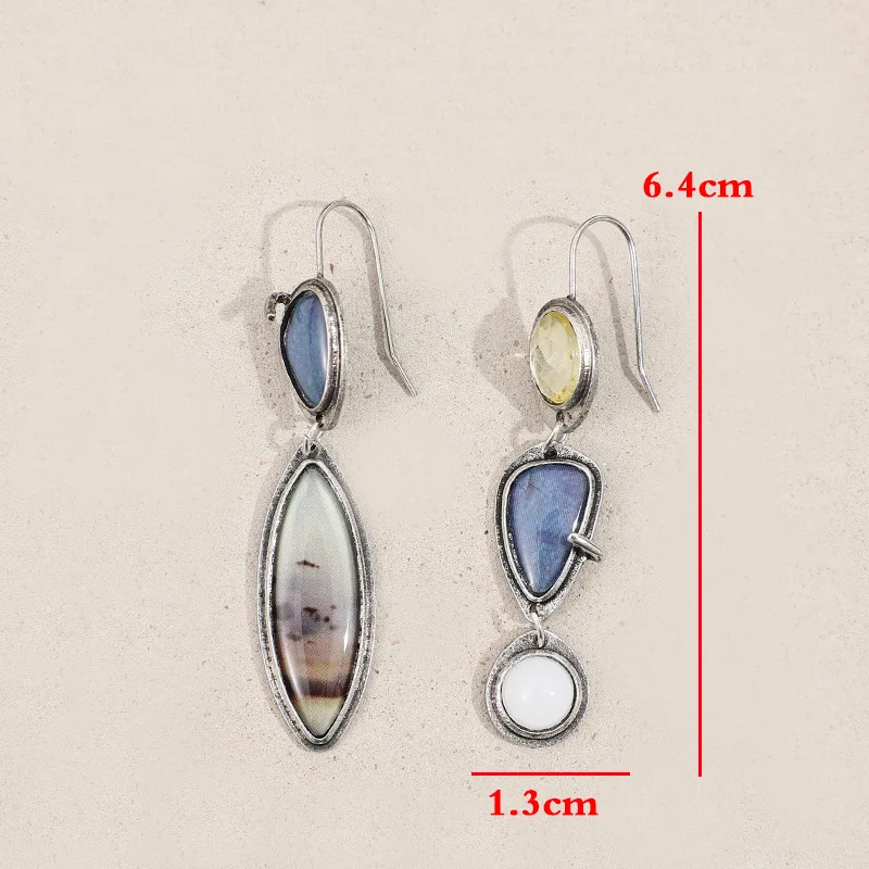 Vintage Oval Inlaid Earrings in Silver or Gold 3 Vintage Oval Inlaid Earrings in Silver or Gold - Image 3