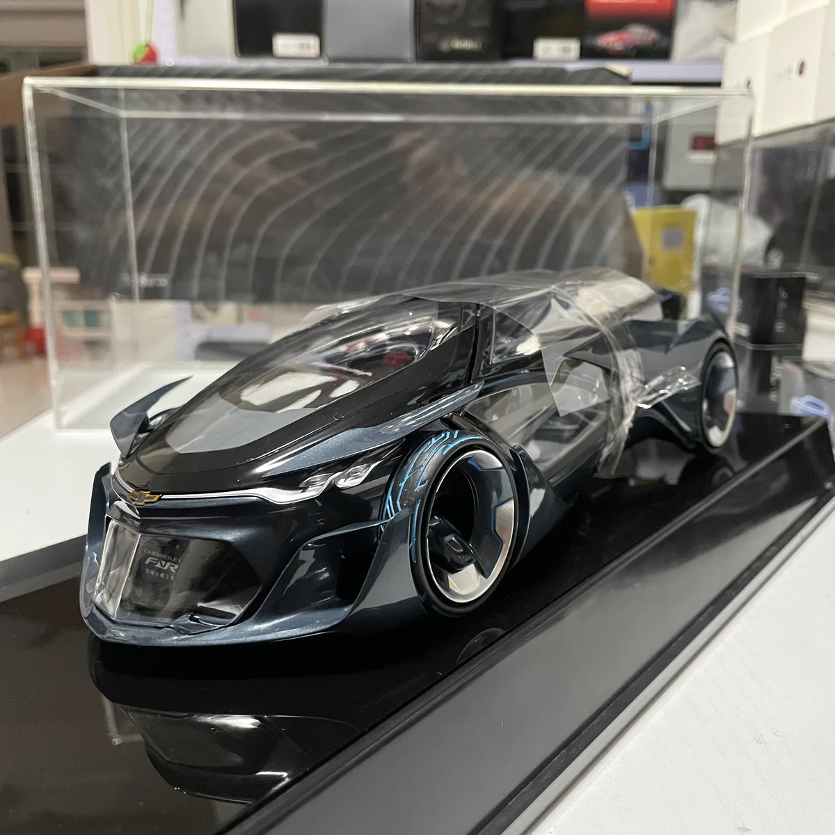 Futuristic Chevrolet FNR 1:18 Diecast Model 1 Futuristic Chevrolet FNR 1:18 Diecast Model