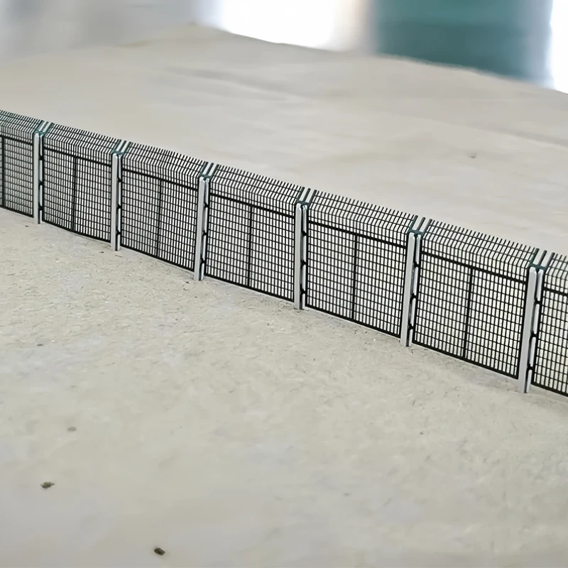 N Scale Metal Protective Fence for Models 5 N Scale Metal Protective Fence for Models - Image 5