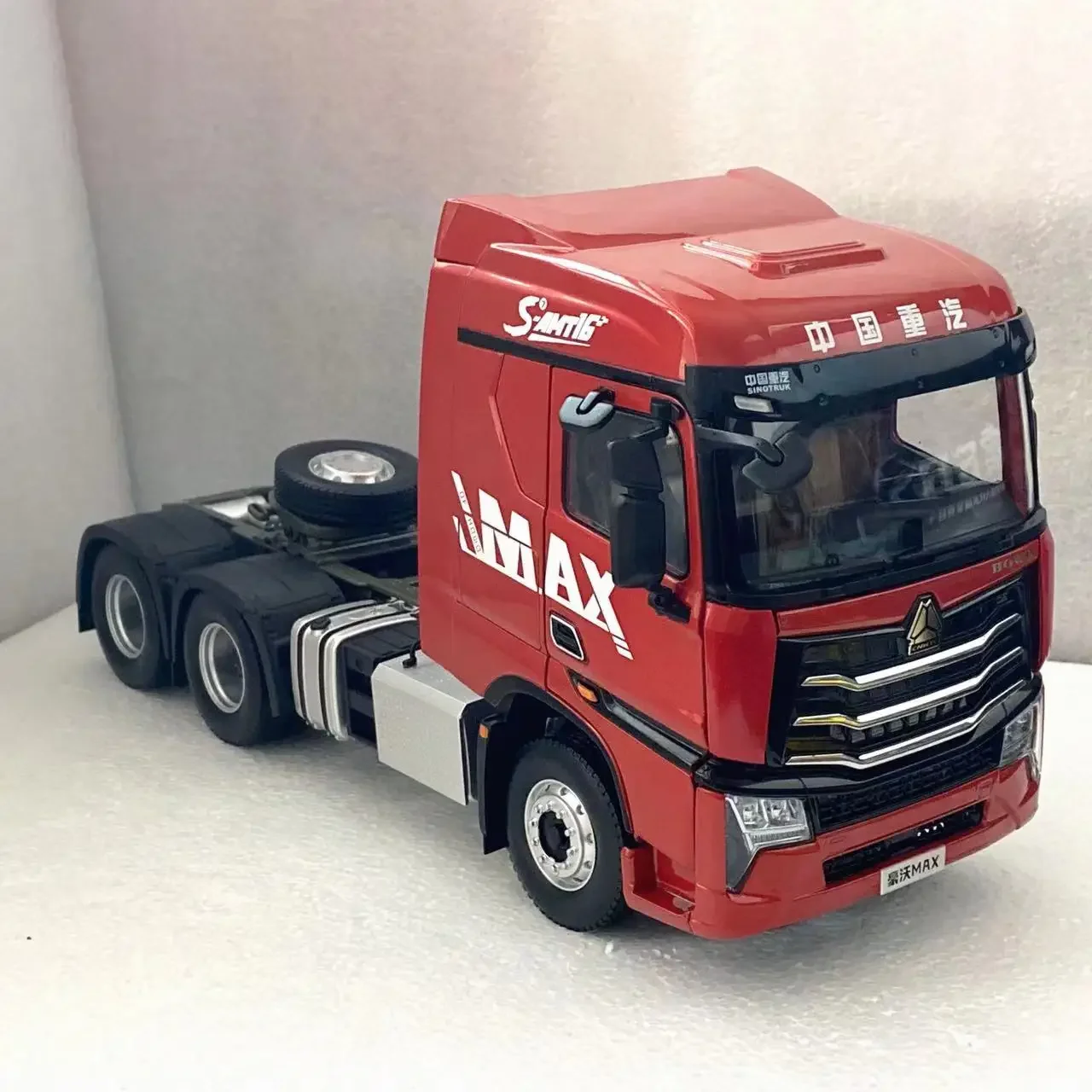 Red Howo Max 1:24 Scale Alloy Truck Model 2 Red Howo Max 1:24 Scale Alloy Truck Model - Image 2