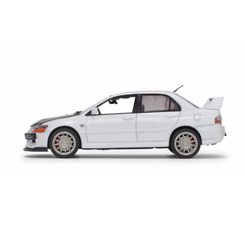 1/43 Scale Mitsubishi Lancer Evolution IX Model 2 1/43 Scale Mitsubishi Lancer Evolution IX Model - Image 2