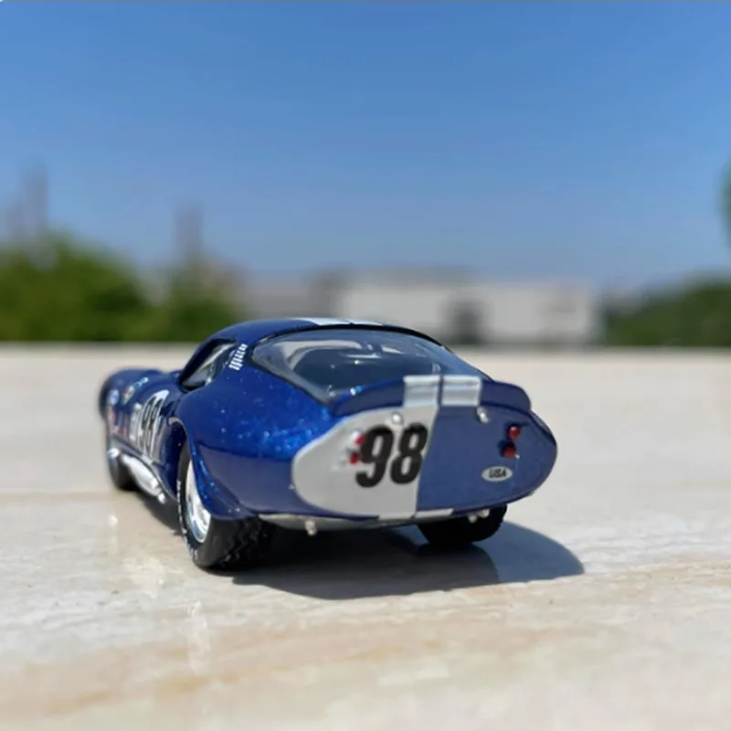 Shelby Daytona 1:64 Scale Collector Model 5 Shelby Daytona 1:64 Scale Collector Model - Image 5