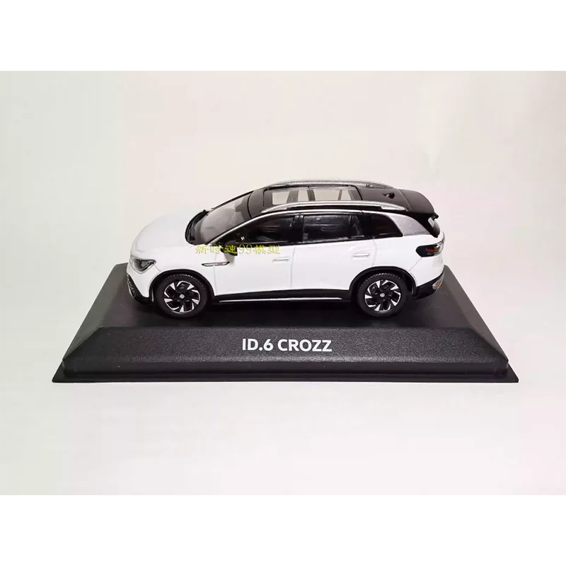 ID.6 CROZZ 1:43 Diecast SUV Model in Multiple Colors 3 ID.6 CROZZ 1:43 Diecast SUV Model in Multiple Colors - Image 3