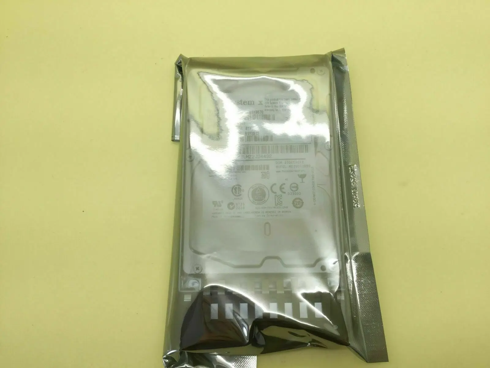 IBM 300GB 15K SAS 2.5-Inch Hard Drive 81Y9671 3 IBM 300GB 15K SAS 2.5-Inch Hard Drive 81Y9671 - Image 3