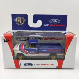 1972 Ford F-250 Custom 1:64 Diecast Model 13 S5953e66fc8274eadb85500b3bc988d180