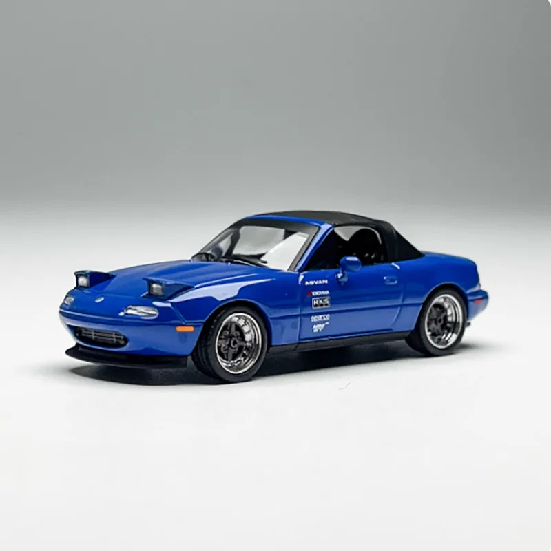 Blue Mazda MX-5 1/64 Scale Diecast Model 6 Blue Mazda MX-5 1/64 Scale Diecast Model - Image 6