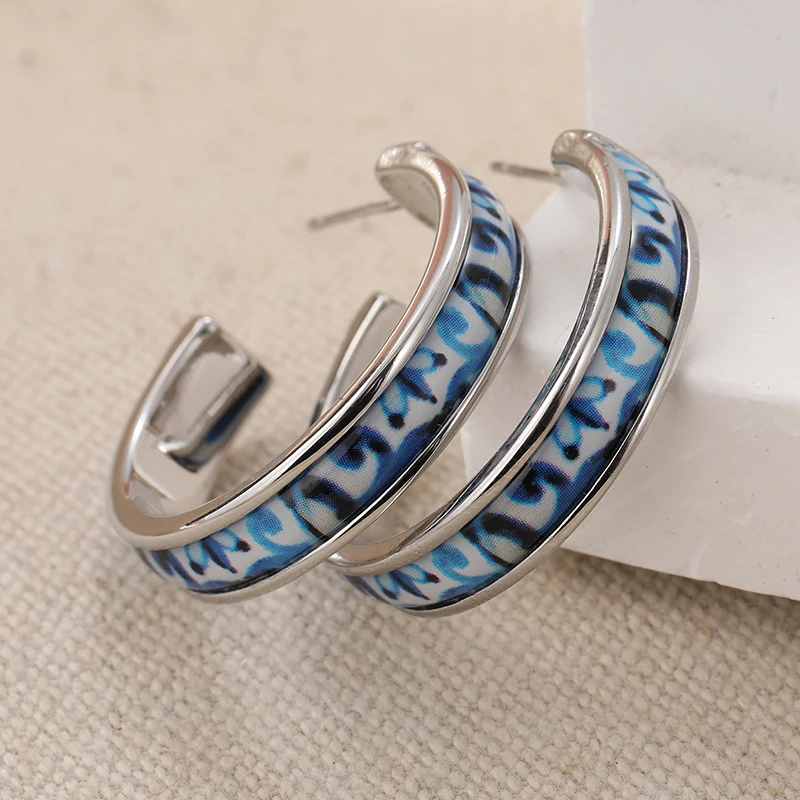 Vintage Gold & Floral Hoop Earrings for Women 6 Vintage Gold & Floral Hoop Earrings for Women - Image 6