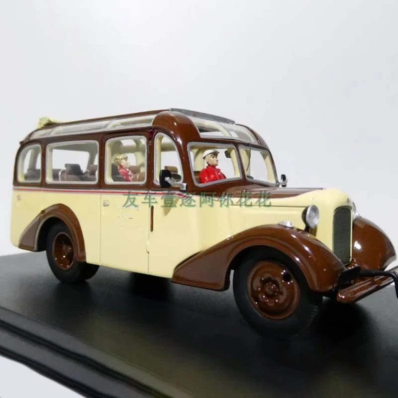 1937 UNIC L20 Vintage Bus Model for Collectors 3 1937 UNIC L20 Vintage Bus Model for Collectors - Image 3