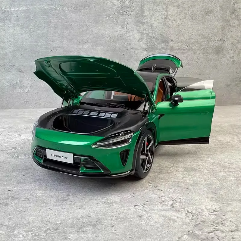 Vibrant Green Xiaomi YU7 Diecast Model Car 5 Vibrant Green Xiaomi YU7 Diecast Model Car - Image 5