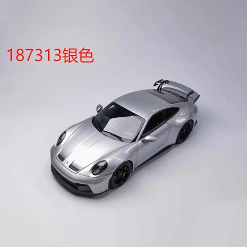 Porsche 911 992 GT3 1:18 Scale Diecast Model 6 Porsche 911 992 GT3 1:18 Scale Diecast Model - Image 6