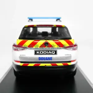 Škoda SUV Police Car Model 1:43 Scale 8 S5b0ac3e48dee421aa45e2d95bc74038dK
