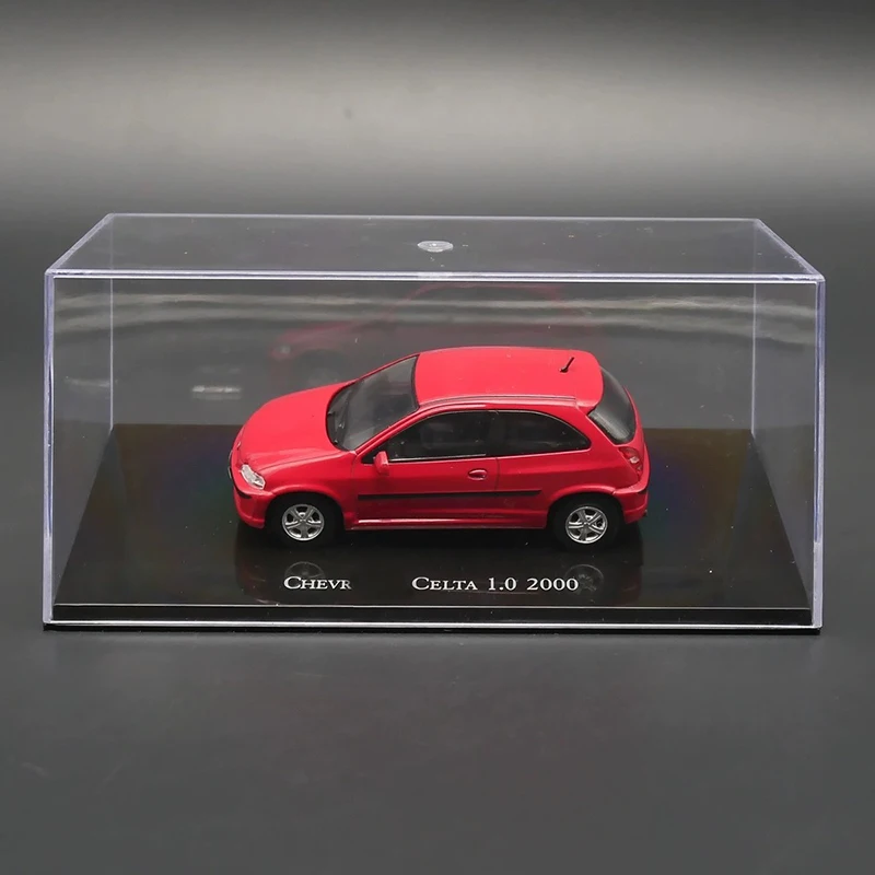 Diecast 1:43 Celta 2000 Model in Red 6 Diecast 1:43 Celta 2000 Model in Red - Image 6
