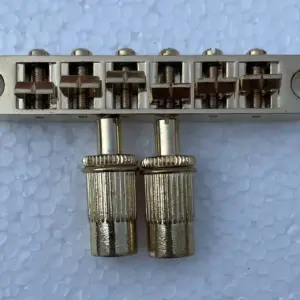Gold Tone-O-Matic Electric Guitar Bridge 9 S5b89e6be664941c982cf55da9fd5a1fbI