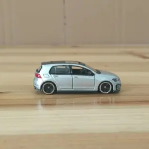 S5ba102d881e94133b27eb0e8802a67137