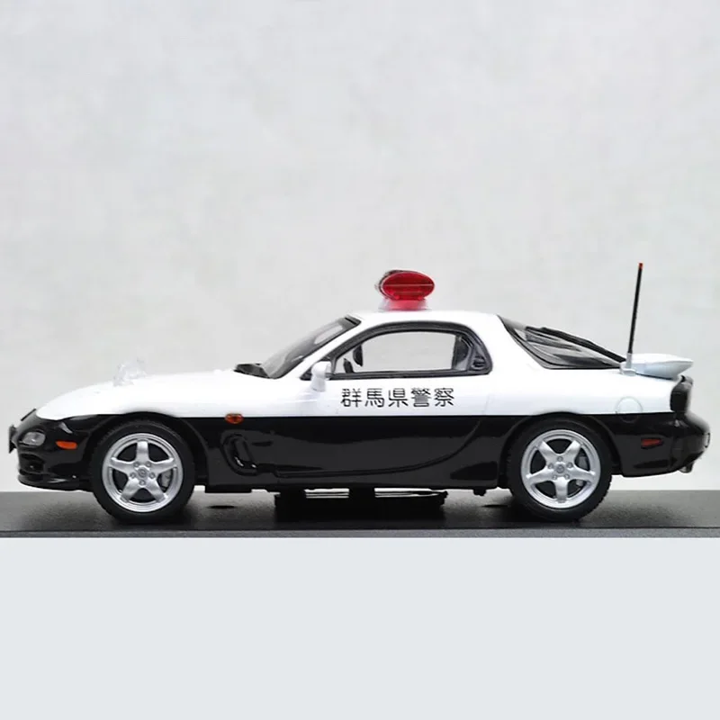Die-Cast Mazda RX-7 Police Model 1:43 Scale 3 Die-Cast Mazda RX-7 Police Model 1:43 Scale - Image 3