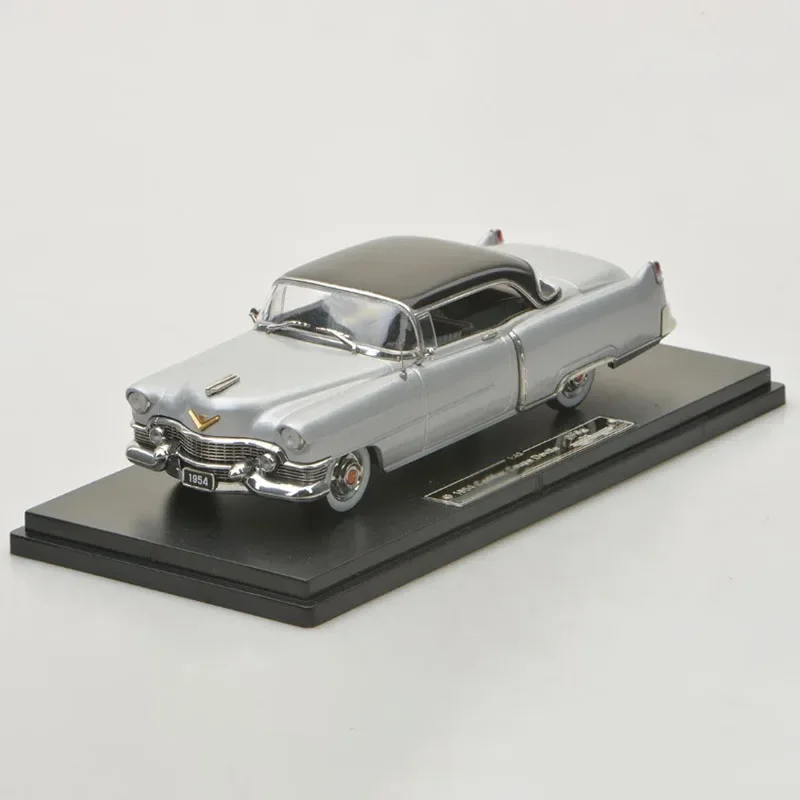 1954 Cadillac Coupe De Ville Diecast Model 4 1954 Cadillac Coupe De Ville Diecast Model - Image 4