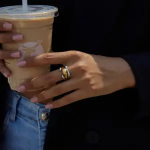 S5c28d70db66c41a99b4daed9ae25bb38W