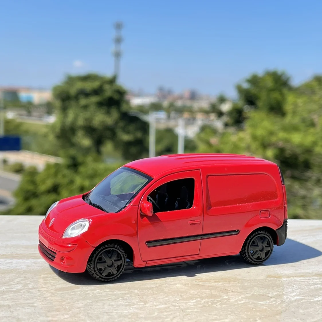 1:43 White Diecast Small Truck Van 6 1:43 White Diecast Small Truck Van - Image 6