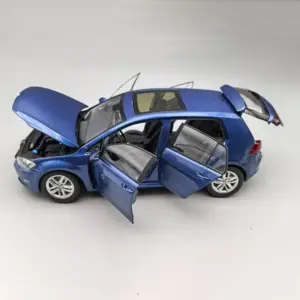 1:18 Scale Golf 7 Alloy Car Model 8 S5d2e603c8b62479fa556395e084b60adO