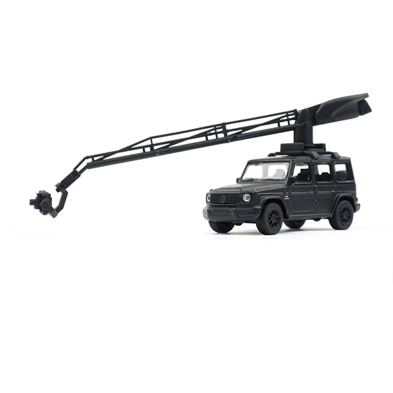 1:64 Alloy Off-Road SUV Model for Collectors 3 1:64 Alloy Off-Road SUV Model for Collectors - Image 3