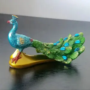 Elegant Peacock Resin Sculpture for Home Decor 9 S5e50cfb742414842b60fbacb9d05abafa