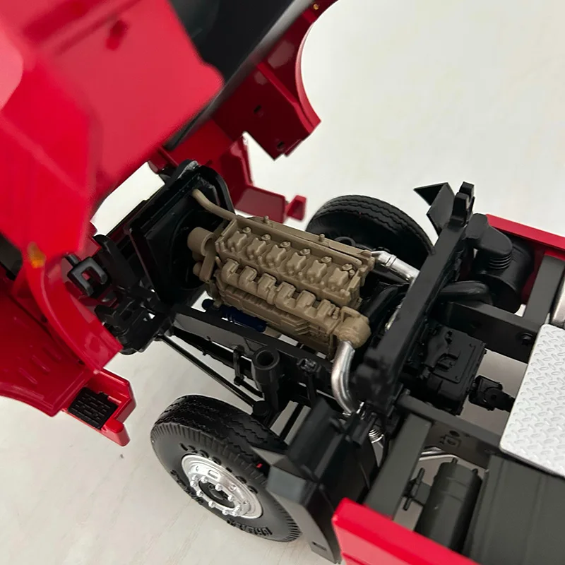 Red 1:24 Scale Heavy Truck Model for Collectors 4 Red 1:24 Scale Heavy Truck Model for Collectors - Image 4