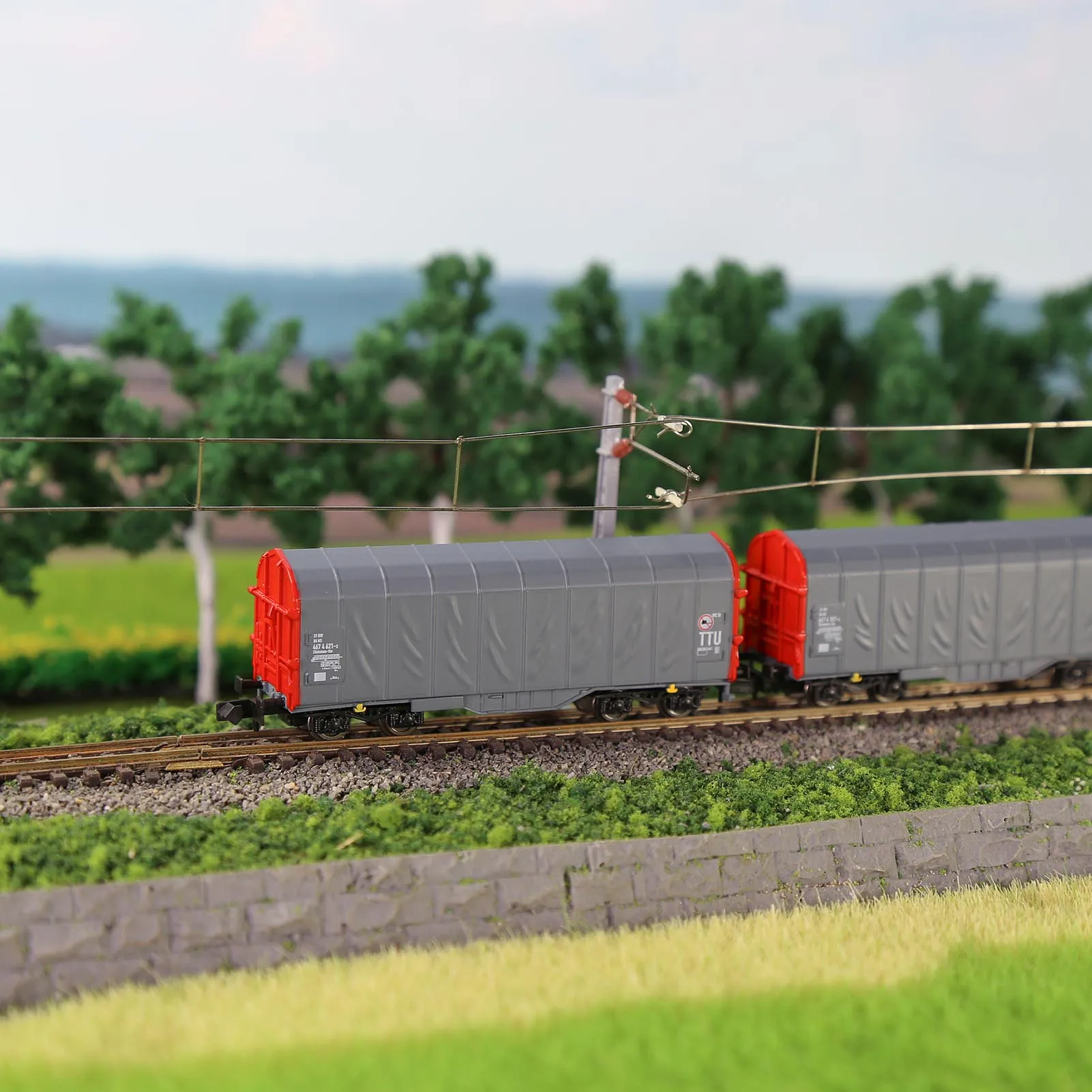 Evemodel N Scale Covered Coil Freight Car 6 Evemodel N Scale Covered Coil Freight Car - Image 6