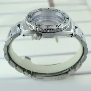 S6041edcceb894f1c84275a91326a7e03n 1