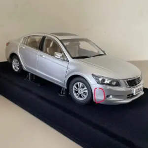 Realistic 1:18 Honda Accord Die-Cast Model 9 S604c36d036104636807f1e8d25fb6b53h