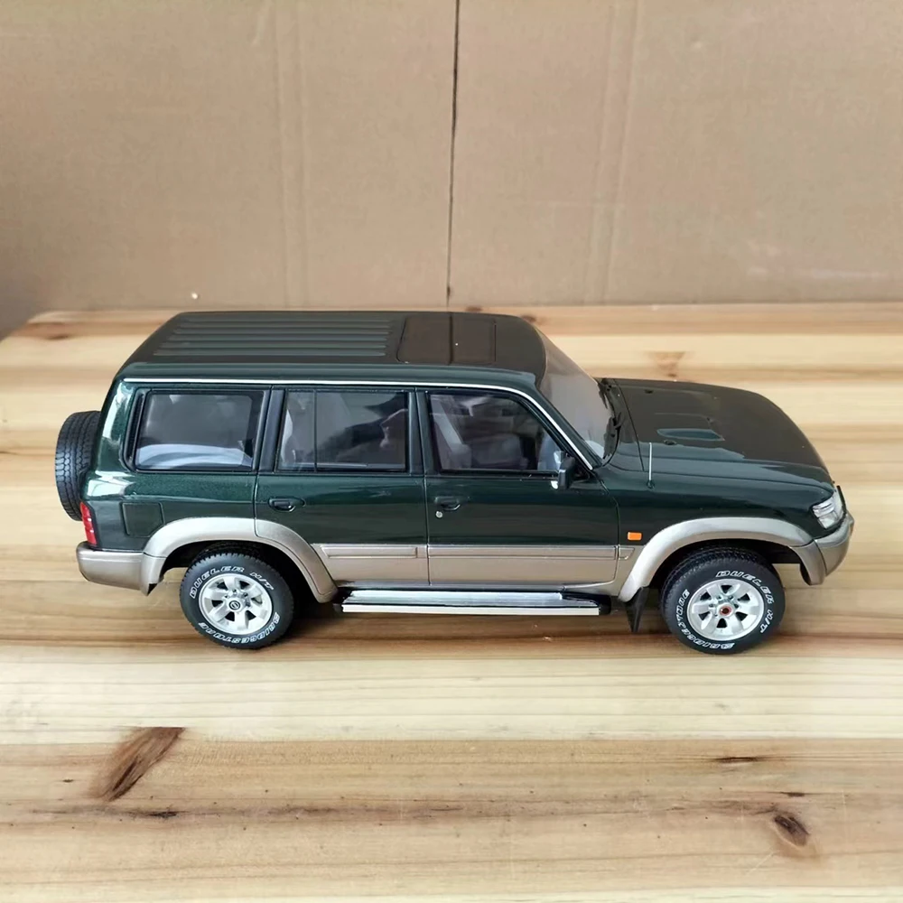 Resin 1:18 Nissan Patrol Y61 Model 3 Resin 1:18 Nissan Patrol Y61 Model - Image 3