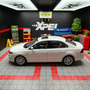 1:18 Skoda Rapid Alloy Model Car 8 S6182530e7ff0455b9af6a63ac966dce9o