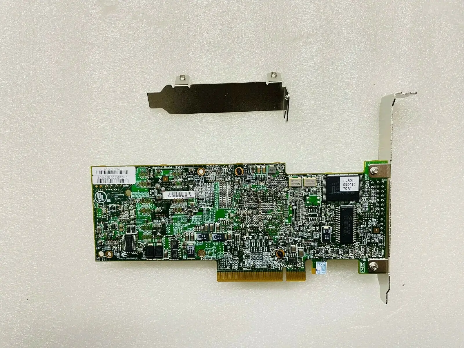 IBM M5014 SAS Controller Card with 256MB Cache 5 IBM M5014 SAS Controller Card with 256MB Cache - Image 5