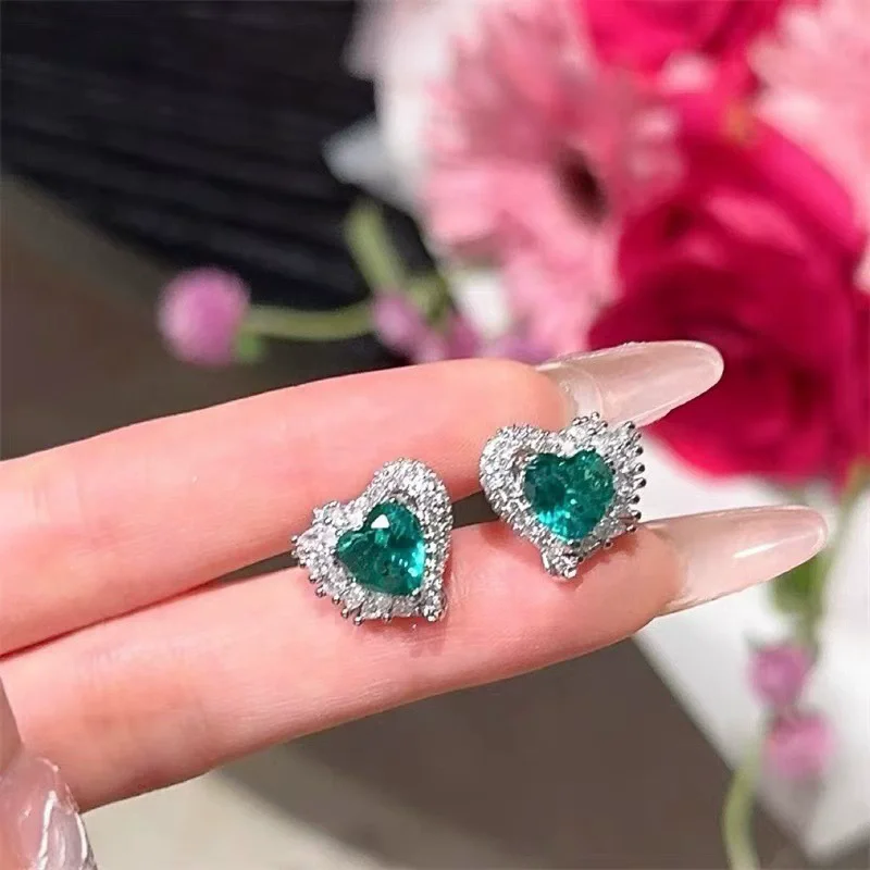 Women's Emerald-Shaped Zirconia Ring 3 Women's Emerald-Shaped Zirconia Ring - Image 3