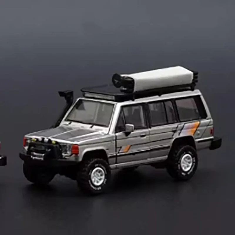 1/64 Scale Diecast Mitsubishi Pajero MK1 Model 4 1/64 Scale Diecast Mitsubishi Pajero MK1 Model - Image 4