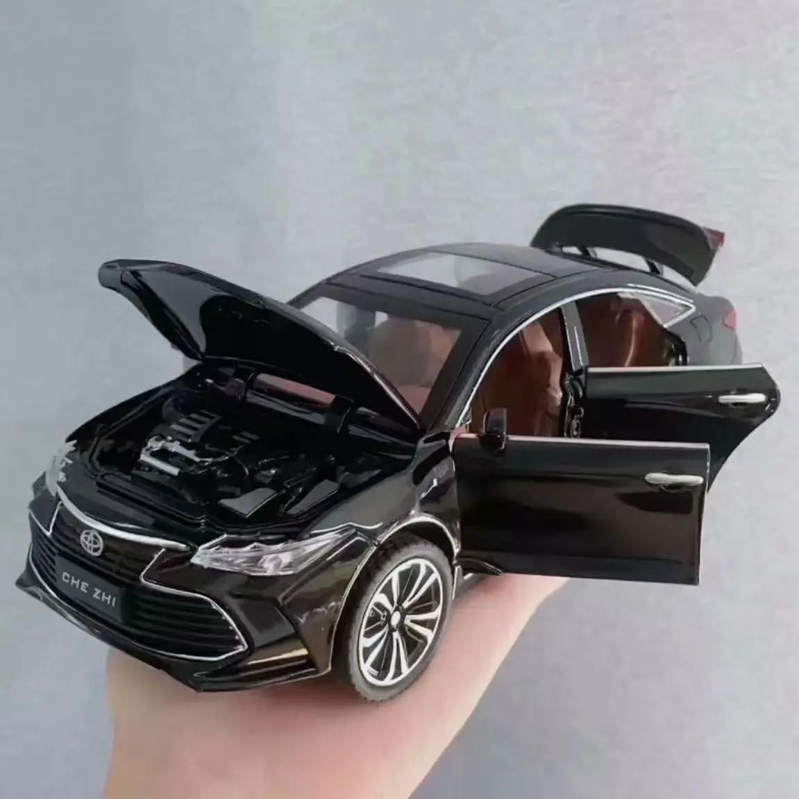 Black Toyota Avalon 1:24 Diecast Model with Sound 3 Black Toyota Avalon 1:24 Diecast Model with Sound - Image 3