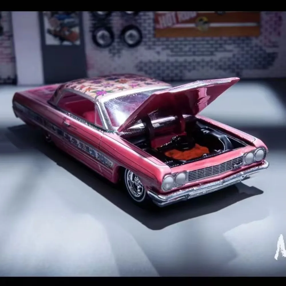 1964 Chevrolet Impala Low Rider Model 1:64 Scale 2 1964 Chevrolet Impala Low Rider Model 1:64 Scale - Image 2