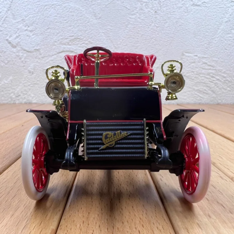 Vintage 1:32 Scale Sineg 1903 Car Replica 5 Vintage 1:32 Scale Sineg 1903 Car Replica - Image 5