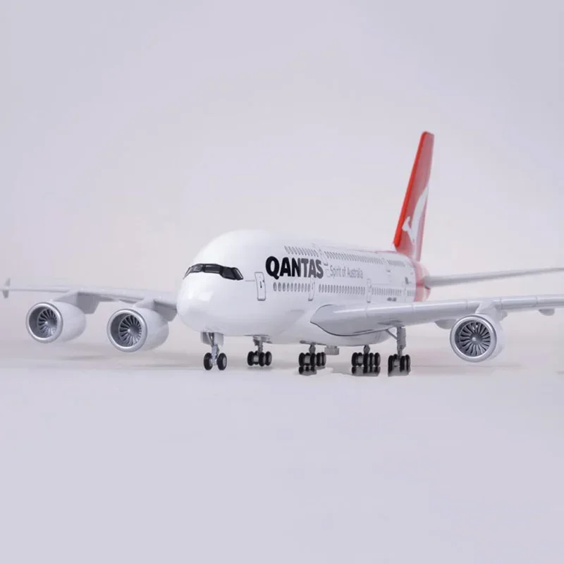 QANTAS Airbus A380 Scale Model - 36.5cm 4 QANTAS Airbus A380 Scale Model - 36.5cm - Image 4