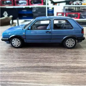 Volkswagen Golf 1:18 Diecast Model Blue 11 S64654f5ee2904e6ab2e3168f8c3742e1R
