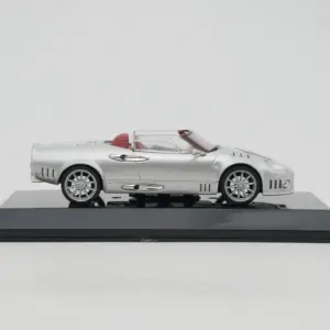 Chevrolet Corvette C8 Roadster 1:43 Diecast Model 9 S64d194e696884f5db0f558b6c0bd126f0