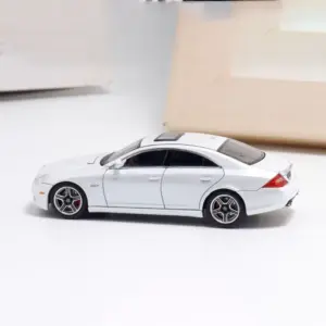 1:64 Scale Diecast Alloy Mercedes CLS 63 Model 10 S653f7eaa74224974b3faf62daa144f77v